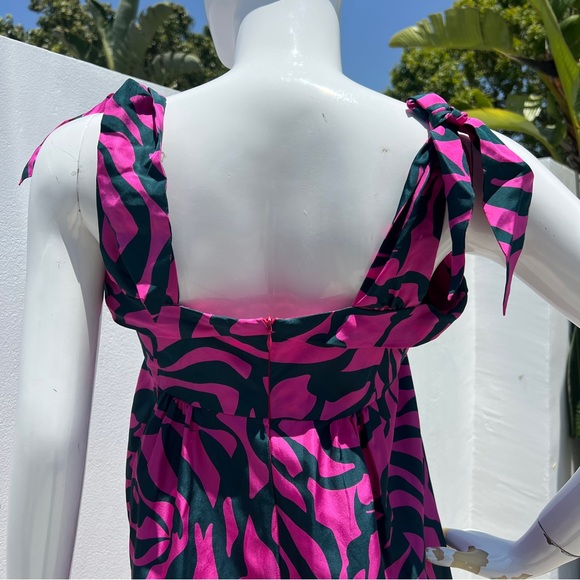 MARC JACOBS Oversize Abstract Rose Outline Babydoll Dress - Picture 13 of 15